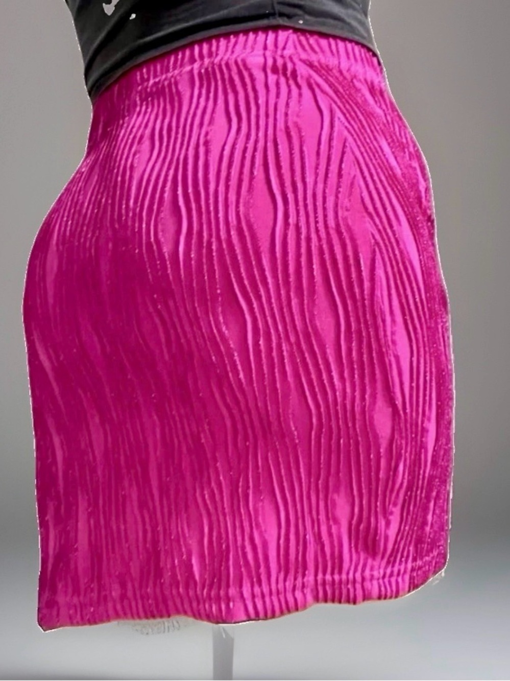 Womens Hot pink mini skirt size S small vertical pleat short elastic waist